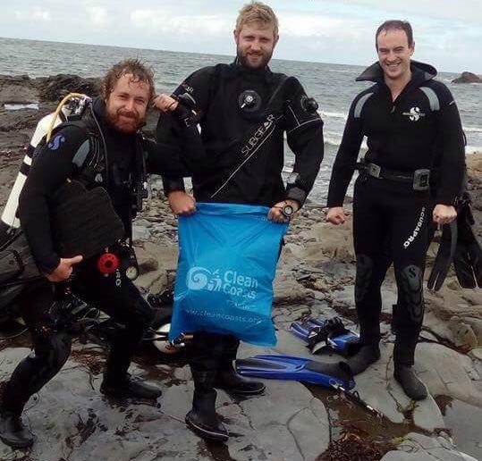 DiveAran's tweet photo. Atlantic Ocean Clean up Dive👌#2017AWAREWeek @PADI @wildatlanticway https://t.co/zCGgbn5Pt1
