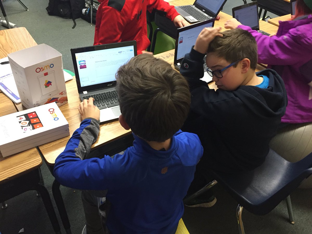 NicolHowald's tweet image. 5th graders are creating teacher & student guides for @PlayOsmo @SpheroEdu @Ozobot #beyondthehourofcode #Hemmeter #saginawCTE #saginawSTEM
