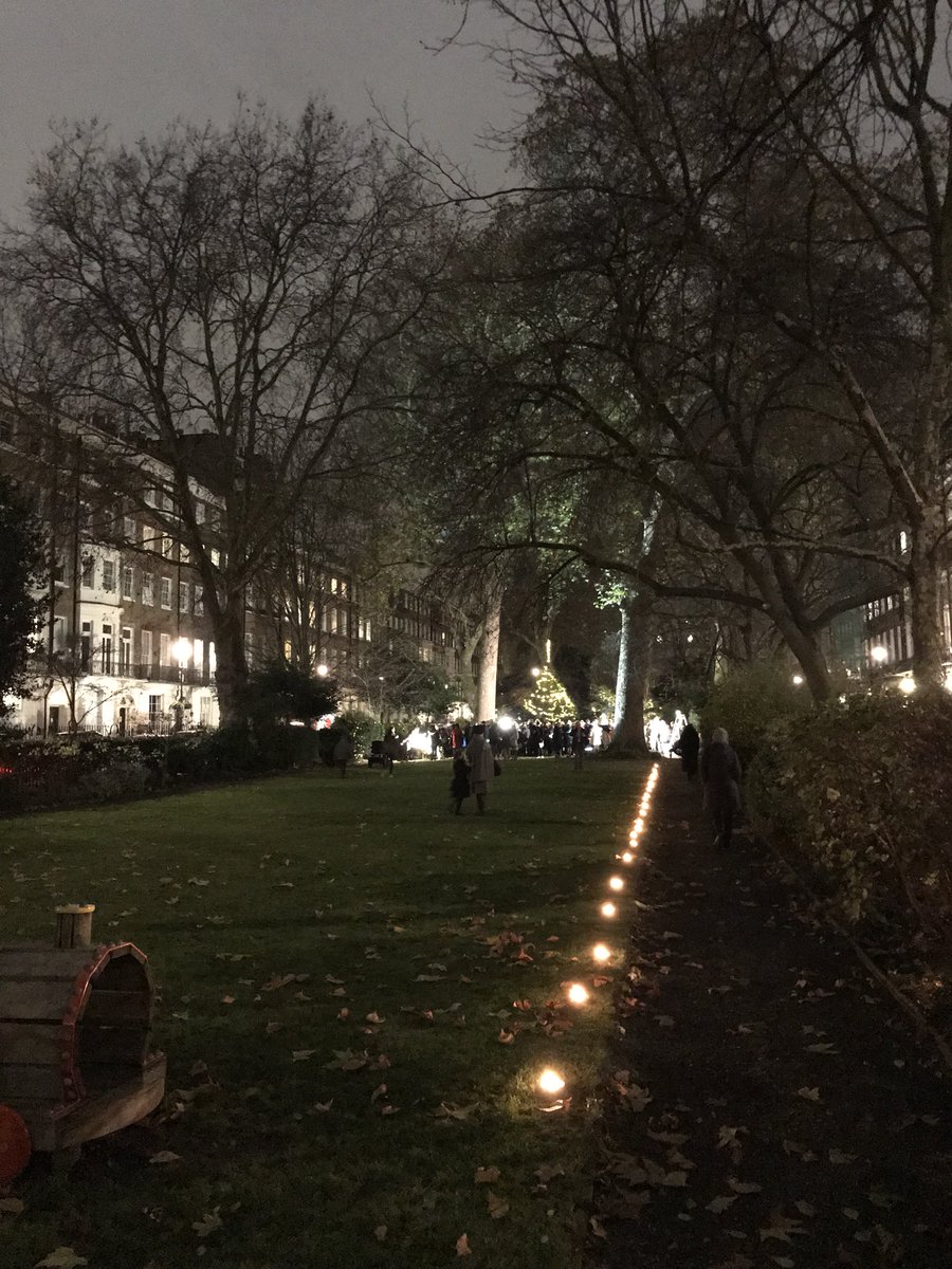 Tim_Duffy's tweet image. Christmas carols in Montagu Square
