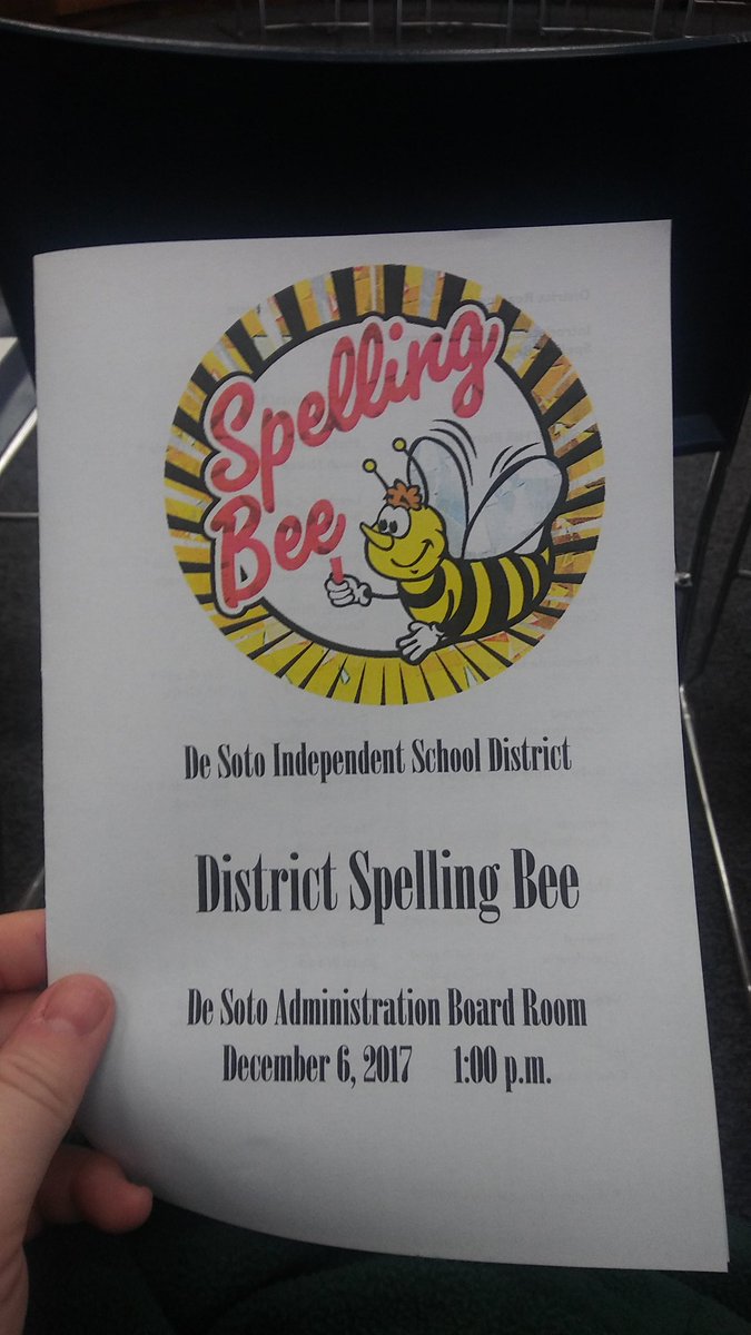 MrsCoronaCUBS's tweet photo. Ready to begin!! @CockrellHillLMA #spellingbee #gomichaela https://t.co/epIsgnu5V6