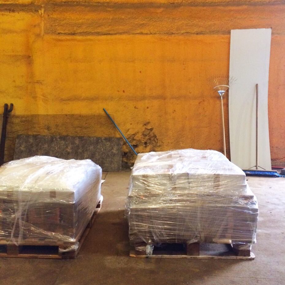 BeyondWordsCoUk's tweet photo. 4 of these pallets full of beautiful William Neill books, all lovingly packaged and ready for their long journeys across the world... ✈️  @TripleKiteBooks #williamneill https://t.co/Ads91xOAkP