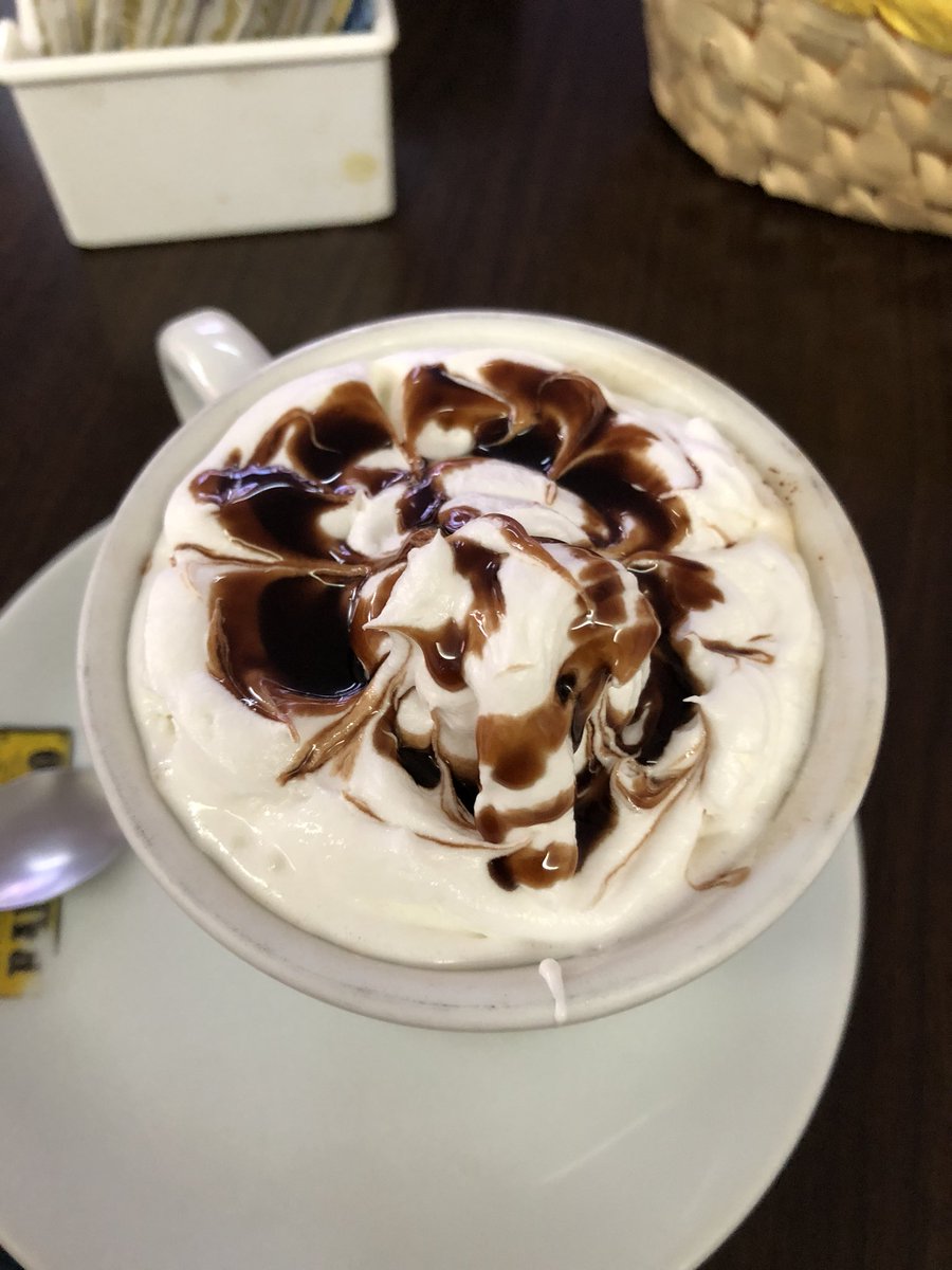 rafaellarodrisi's tweet photo. Melhor capuccino de Goiás https://t.co/52RmOp4PjH