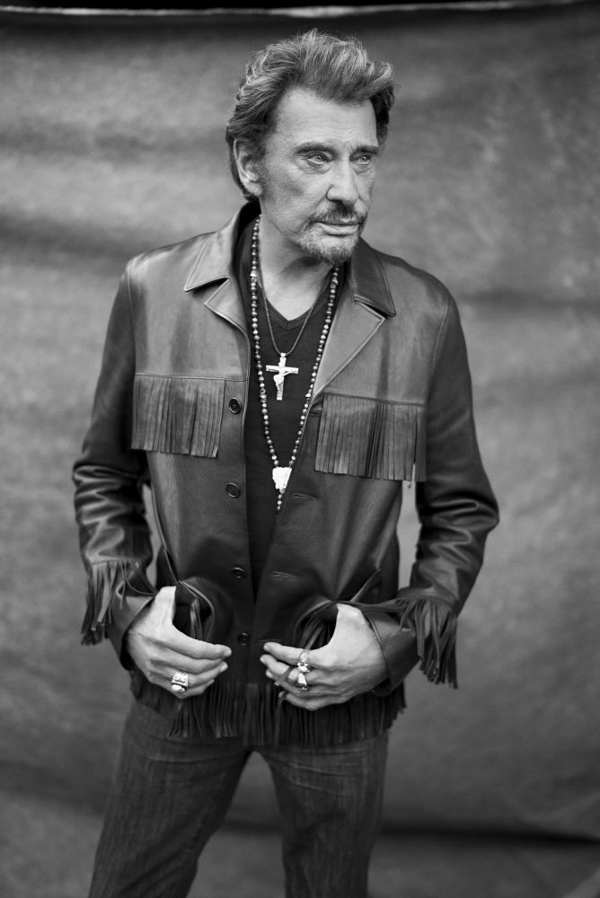 Goodbye, Johnny. You're a legend. RIP 🖤 #johnnyhallyday