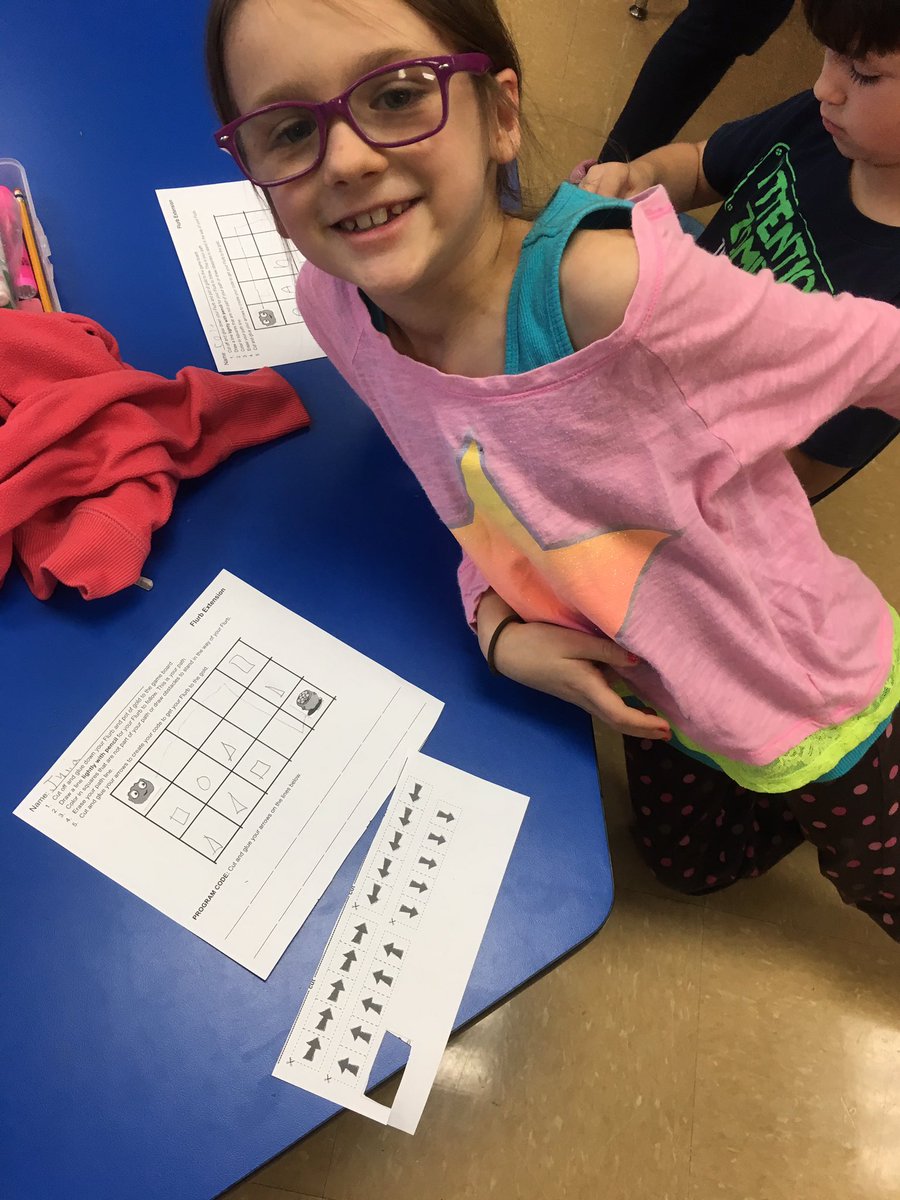 MrsDaubenspeck's tweet image. #GESPride #weekofcode making our own code