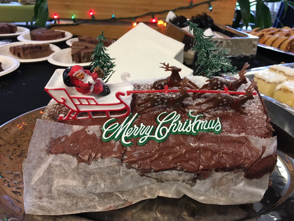 BlueHenKathryn's tweet photo. Right now in #Perkins !!! Go learn about different winter holidays across the globe while enjoying some yummy treats 😊🎊 https://t.co/7VBEpVaqhN