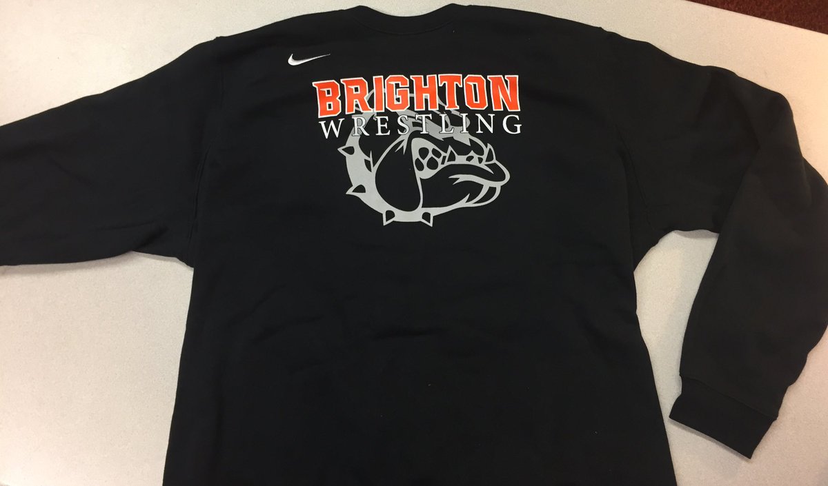 BHS STUDENTS! Nike Sweatshirt giveaway! Follow us and RT this for a chance to win this Nike Crew. Contest ends Thursday at midnight #GoDogs