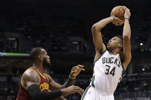 [Happy Birthday] Les 34 actions les plus dingues de Giannis Antetokounmpo  