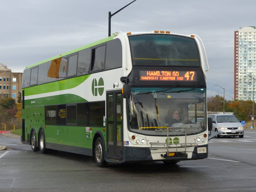 TransitFan84's tweet photo. Tonight's post: GO Transit #8332 on route 47 407 West - Hamilton!
#Enviro500 #SuperLo #getonthego @ADLbus https://t.co/qD9K4FSi5H