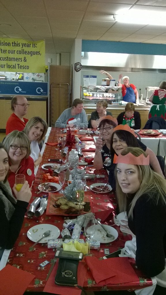 Tesco Northwich Christmas LunchThank you  ladies who did a great job<a href="/ThomasRichard14/">Thomas Richardson</a> <a href="/DiJohnson01/">Diane Astles</a> @rachelannabel