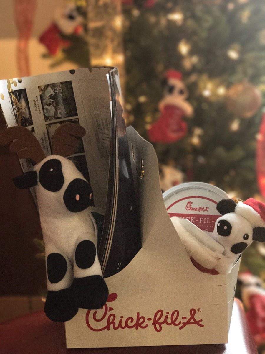 Retweet to enter to win this Christmas package! Includes 2018 Cow Calendar, plush Elf Cow, Chick-fil-A sauce and coupons for Free Chicken!! 1 random winner announced Friday at 4PM, must Follow us to win! #CFAgiveaway