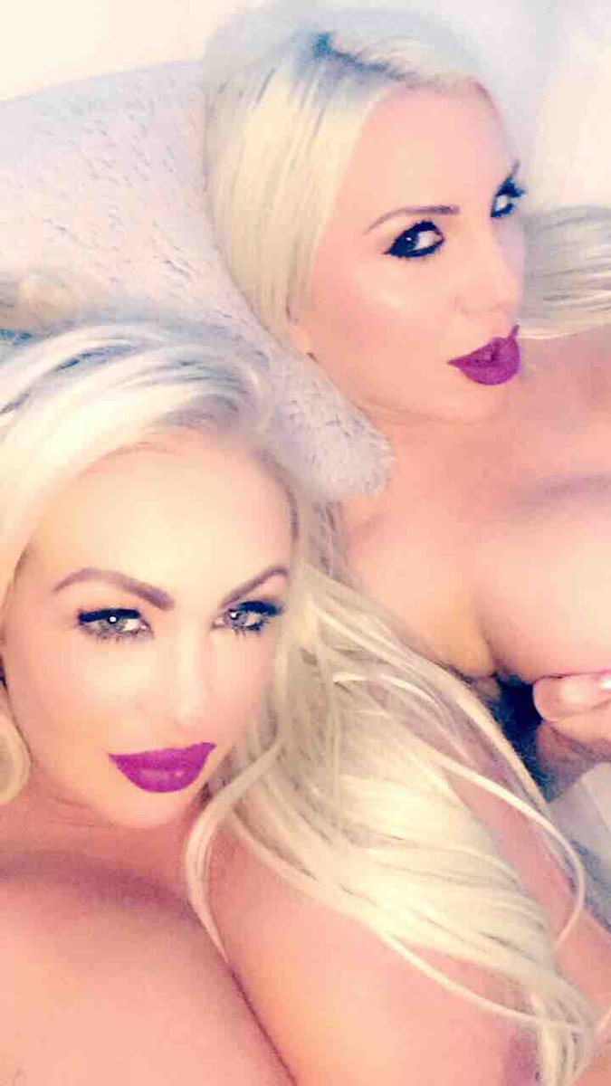 It’s GIRL ON GIRL 🔥

It’s @LeviBabestation &amp; Laura Jane 😍

It’s happening right now 😱

Watch Here 👇🏻
https://t.co/QL3uLDpJ7A https://t.co/3WzRY9hhDV