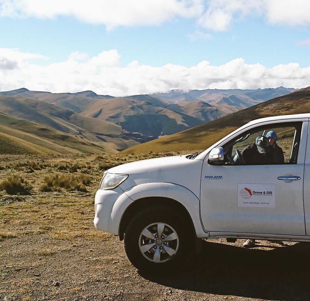 Drone_gis's tweet image. Planificando vuelos para mapeo de bosque de Polylepis en Chimborazo. #Drone #mapping