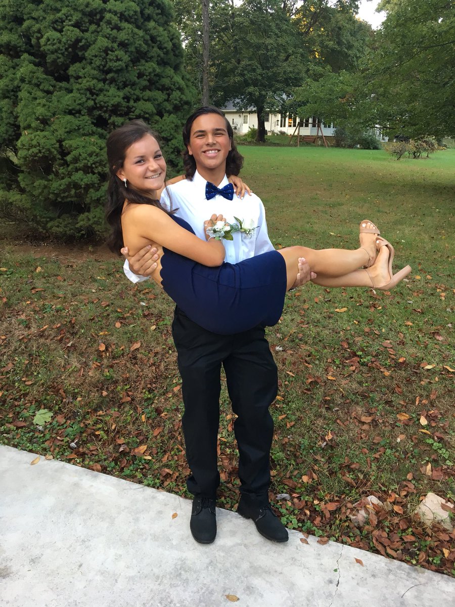 calebf10's tweet image. Happy birthday Hot stuff! 😍😍😍I love you! @AnnaParker07