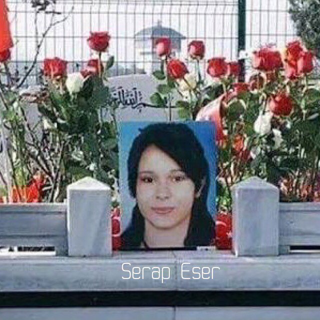 oyunbozan_rte's tweet photo. #SerapEser #prenses #yeğen #şehit 🌸🌺🌹🌹 #Unutulmaz https://t.co/k0zeD676rY