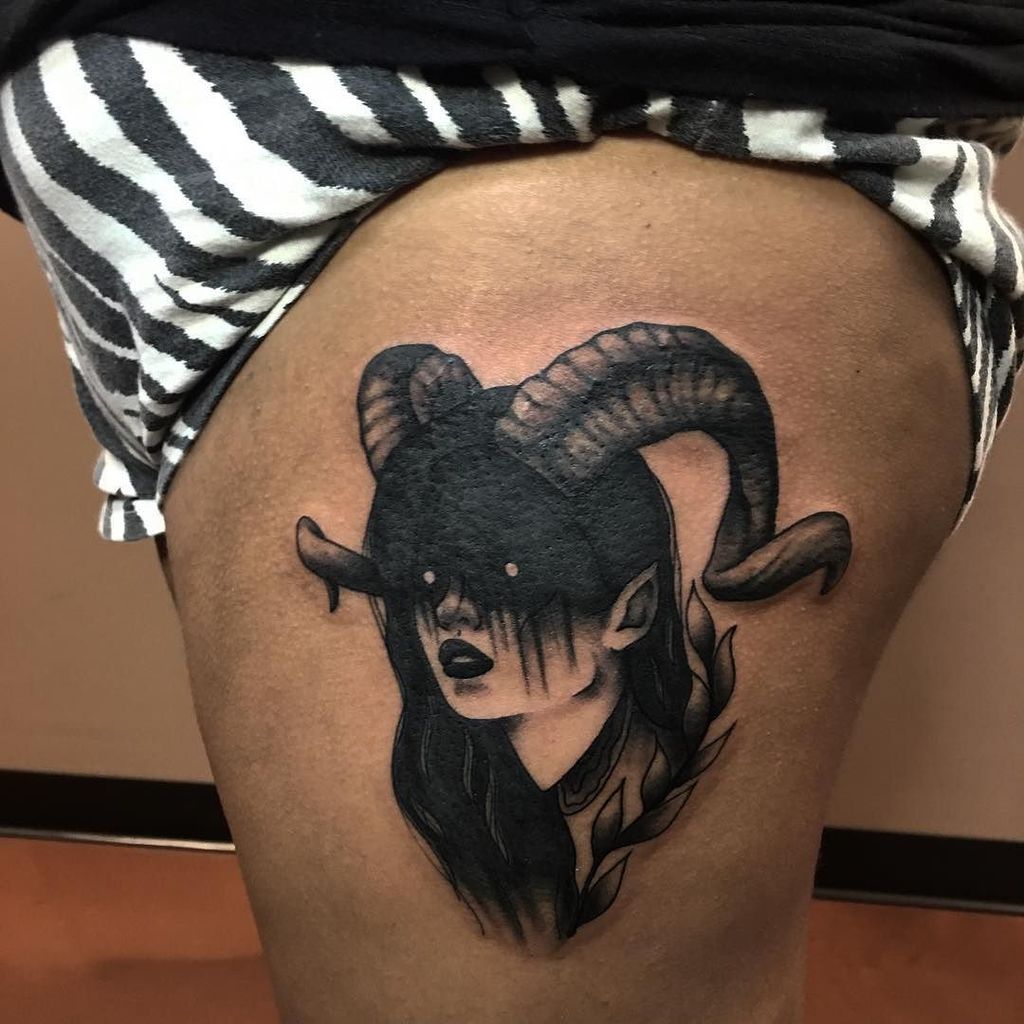 rcnj_tattoos's tweet photo. Realllllly had fun doing this demon girl on Bryanna today . A little swollen, but you get the idea ! Thank you again ! #demontattoo #demongirl . #blackworkdesign #blackworktattoo #ladyheadtattoo #neotraditionaldesign #tattooart #tattoolife #tattoolove #… https://t.co/MokhqcRsqE https://t.co/IT7ek8hqpj