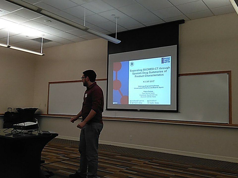 ocorcho's tweet photo. Now @SPabloCalleja describing his work with @SnomedCT @oeg_upm @rgcmme @KCAP2017 https://t.co/VWpkV7qjWw
