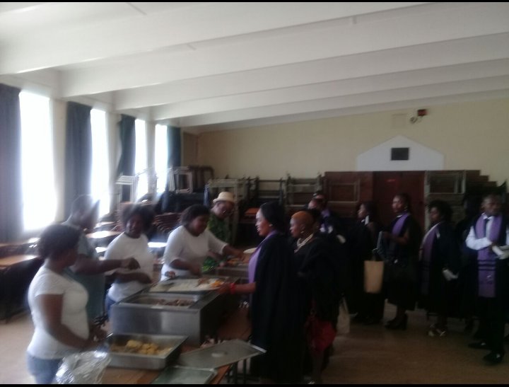 Chef_SamM's tweet photo. @RhodesUni last week cooked for 400 🎓🎓 was an honour and congratulations guys. Let me worry about cooking &amp; BOOK me @ 0736739028 or sghubuent@gmail.com https://t.co/fUpo1yj0OG