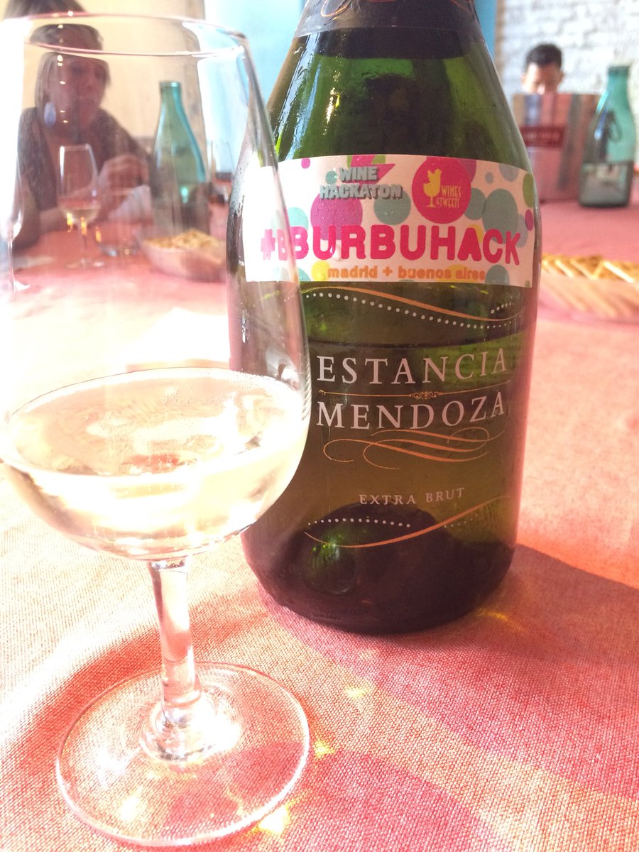 Arrancando con el #burbuhack en <a href="/AchaClub/">Acha Club</a> 🎉🥂🍾🔝😋