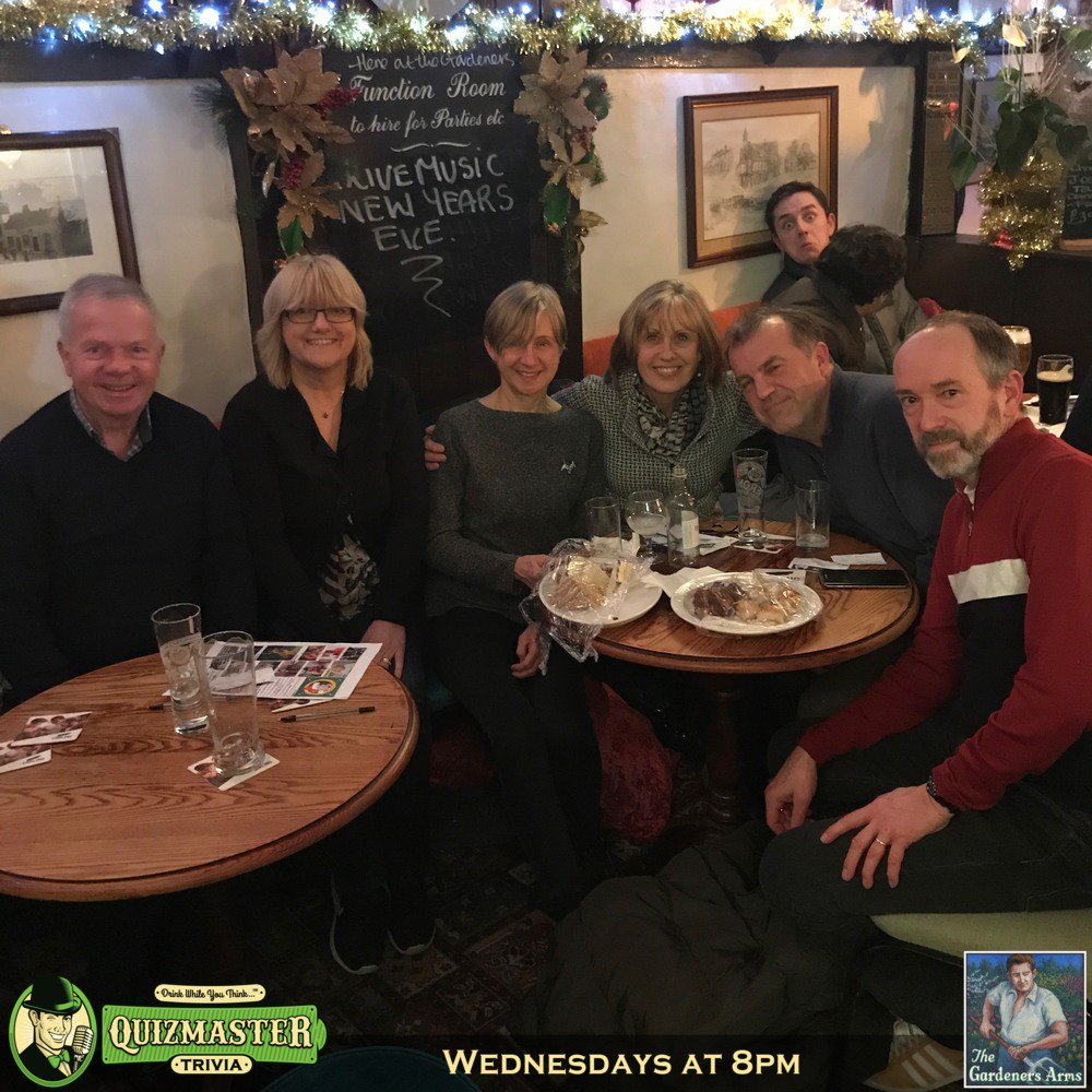 Quizmaster_UK's tweet photo. RUNNERS UP after a four way sudden death @GardenersThe won a £20 bar tab! 🎁🎄🎁 https://t.co/8WjW3AchuY