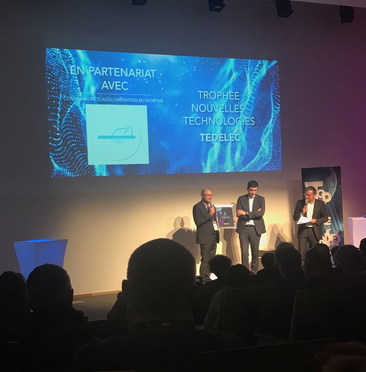 jonaspasquet's tweet photo. Bravo à Robert, Christine, Frédéric et Bernard pour leur trophée #top79 et leur formidable travail ! https://t.co/yUUMZvV4kL