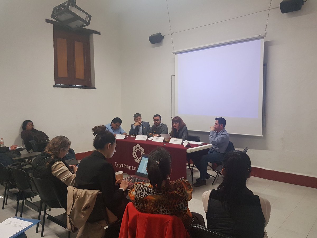 RED_UDH's tweet photo. Siguen las mesas del Congreso con los ejes temáticos "Democracia, corrupción y DDHH" y "Enfoques transdisciplinarios de DDHH" #CongresoRedUDH2017 en @U_ElClaustro https://t.co/nVRsRFoRIu
