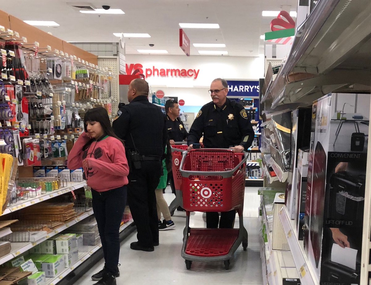 FHDA_Police's tweet photo. Chief @RONLEVINE59A1 had a great time shopping with Monica at @Target today for Shop With A Cop! #swacsv https://t.co/RgP1WCtEK9