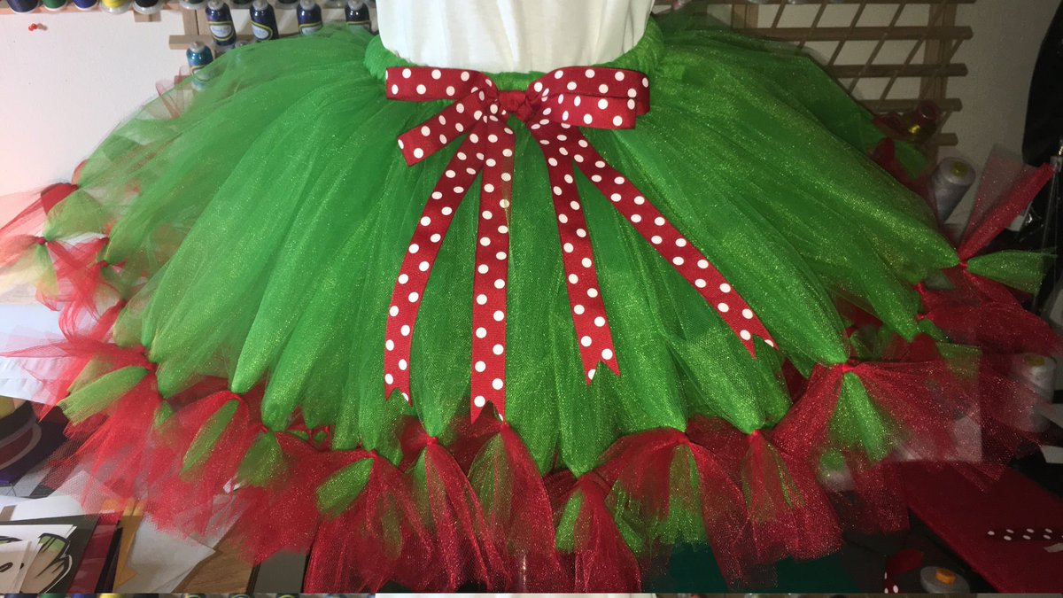 TheRugBrat24's tweet photo. At #etsy shop: #Red and #Green Tutu #Teen & Adult Tutu Skirt, Christmas, #PlusSize Custom Size, Parties, Dance, bridal #clothing #women #skirt #tutu #costume #party #birthday #adult #Christmas #smallbusiness #timeispresious #supportsmallbusiness #gifts https://t.co/zYXcoOpu8B https://t.co/8Rm4vCL75V