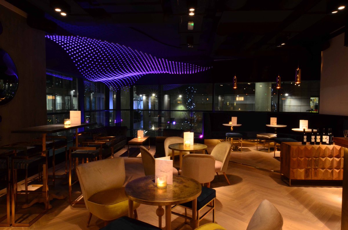 lukeartingstall's tweet image. @therangemcr #lightart #lightingdesign #contours #undulation #inspiredbylight #opennow #lovelight