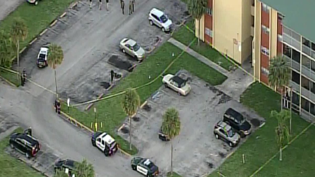 #BREAKING At least 1 injured in deputy-involved shooting in Lauderdale Lakes bit.ly/2nAJ0FG?utm_so… https://t.co/wXwFmIE7Bk