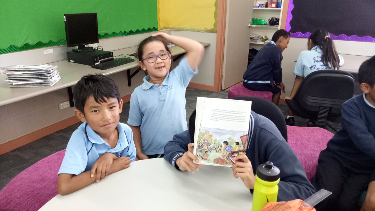 MsFMorris1's tweet photo. Asking @HowdenMaegan clarifying questions #literacy #reading #comprehension @stpeterssws https://t.co/hryy6gYBdN
