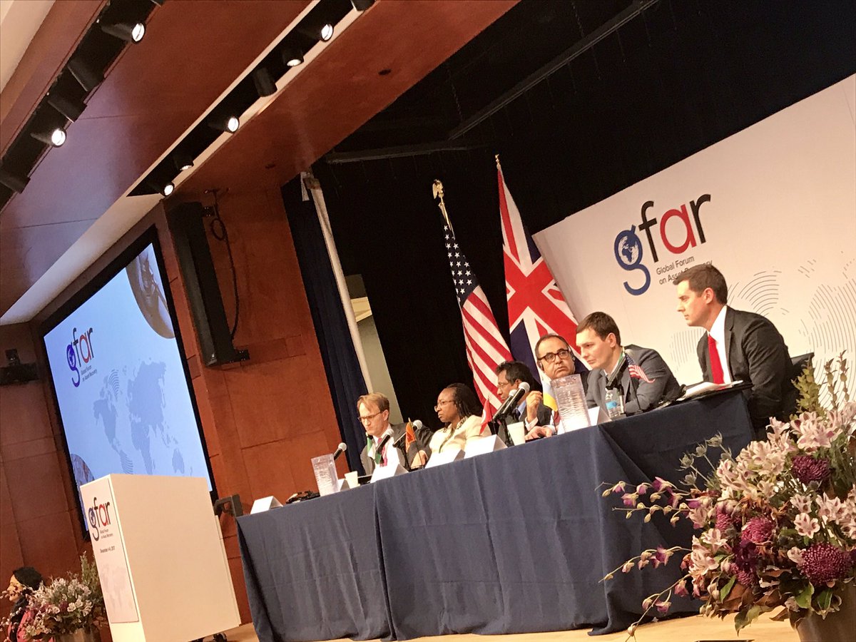 MajlessiUN's tweet photo. Final press conference of #GFAR2017 #Nigeria & #US allude to more good news on asset recovery @returningassets #assetrecovery https://t.co/B1Kz5geGFp