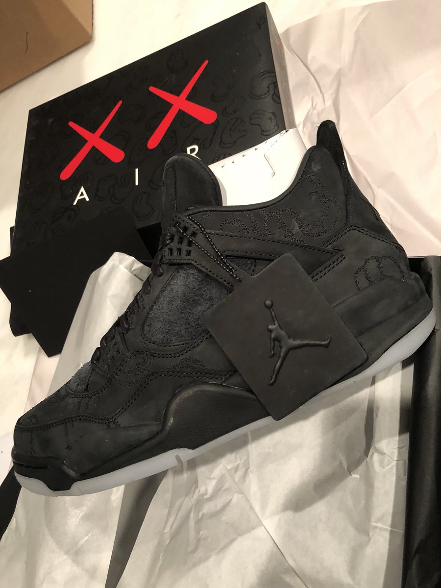 Absolutely the best belated b-day gift I have ever received!!! <a href="/Jumpman23/">Jordan</a> @fyKAWS