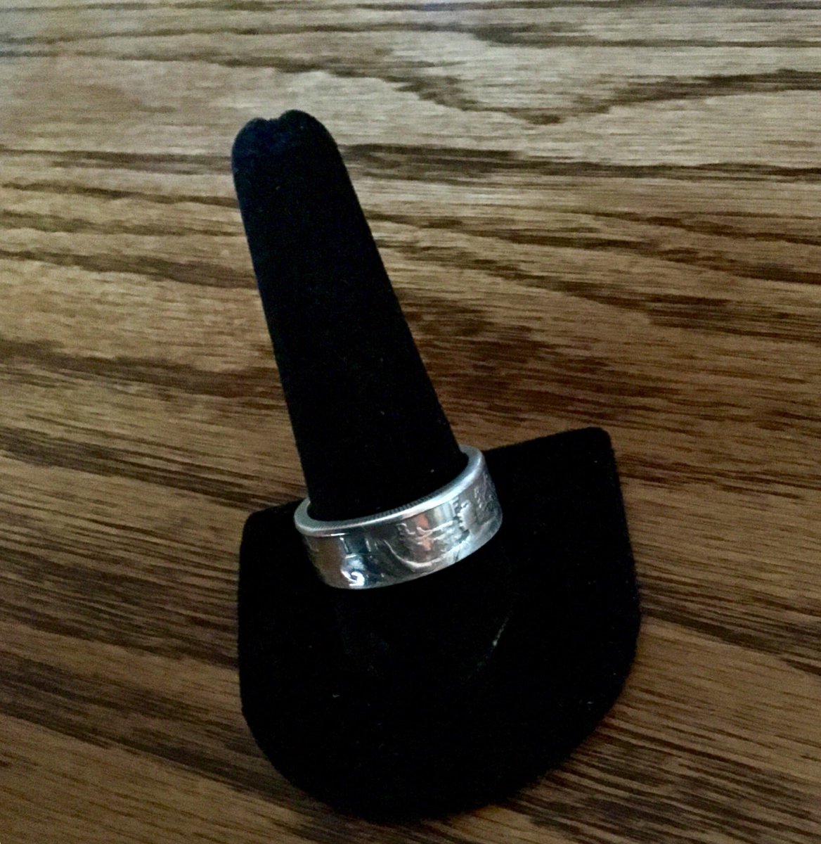 CoinDesigners's tweet image. My first Walking Liberty Half Dollar Coin Ring.
Size 11      $50 free Shipping
#coinrings #coindesigners #staugusine