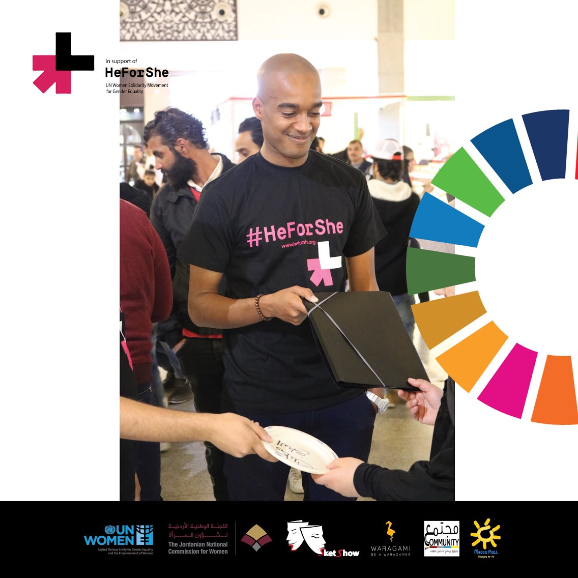 ArabicHeForShe's tweet photo. We launched #HeForSheTheaterClub with the first freeze-mob in partnership with @SketShow @CommunityJordan on #SDGs in the occasion of #16Days ^^
👉45 volunteers, 17 images, 17 goals.
Thanks @unwomenjordan @jncw_women @meccamall :) https://t.co/k3a1CiXnEX