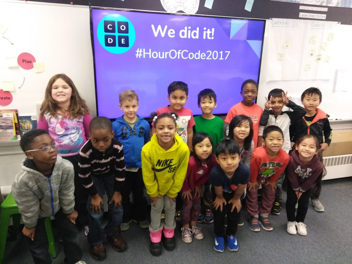 CPSparkLab's tweet photo. Even more classes completed the #HourofCode this afternoon! #624STEM #623codes https://t.co/ewkRABujNC