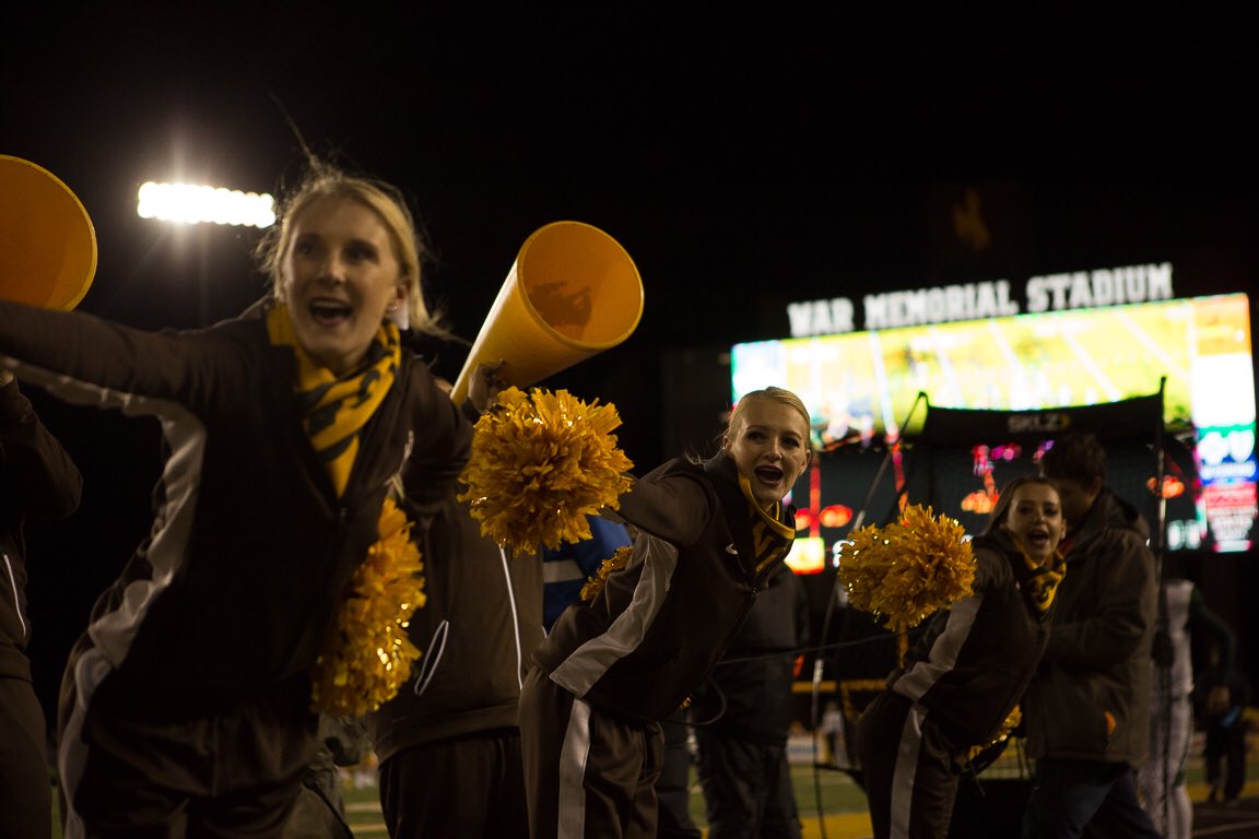AshleyDSkillman's tweet photo. Potatoes are my favorite starch. You can do so many different things with them. You can even make them into a bowl game!! 🥔🥣🏈 #gowyo #wyocheer #idahopotatoes PC: Edward Timmons https://t.co/1MGA248iP6