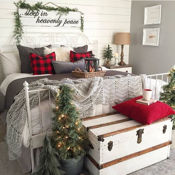 Christmas Bedroom Decor Ideas

#ChristmasBedroom #BedroomDecor #HomeDecorIdeas #InteriorDesignIdeas #Gorgeous #LuxuryHome #DIYHomeDecor #Christmas