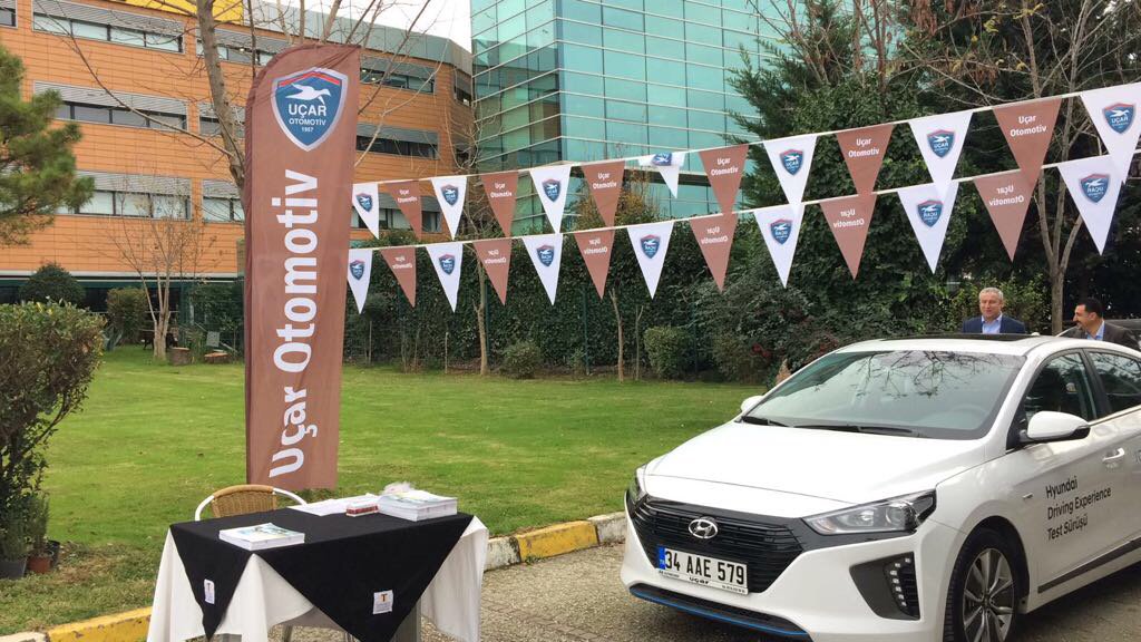 Hyundai'nin Hibrit Standına uğramayı ve Test Sürüşüne katılmak için isminizi yazdırmayı unutmayın!