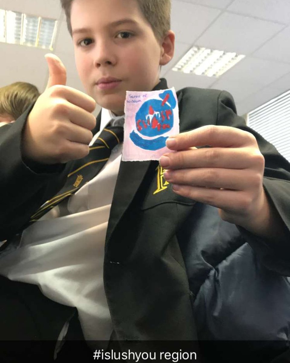 A doodle on the Scroll 📃 of Wisdom 💡 we love how we continue to influence and inspire the school students just please ensure phone use is permitted before using them (Don't get it confiscated) #islushyou #art