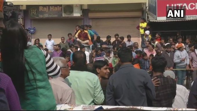 ट्विटर पर छबि देखें