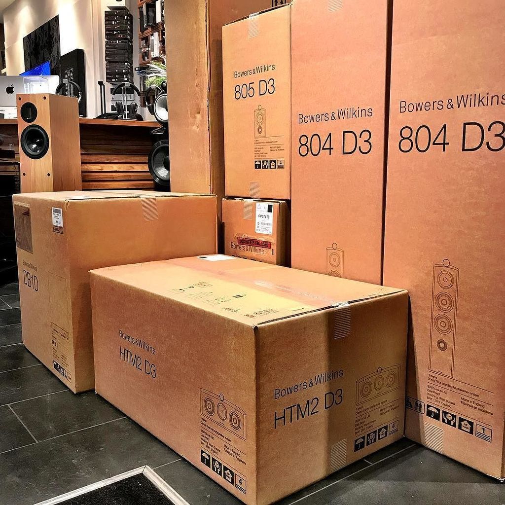 AudioVenue's tweet photo. Customers surround sound system just arrived, someone’s going to enjoy movies over Christmas. #bowersandwilkins #bandw #bwspeakers #diamondtweeters #subwoofer #speaker #805d3 #805 #805d3 #htm2d3 #db1d #surroundsound #dolby #continuum #loudspeakers  #musi… https://t.co/JqjkHJosFn https://t.co/yIvPnOhKEW