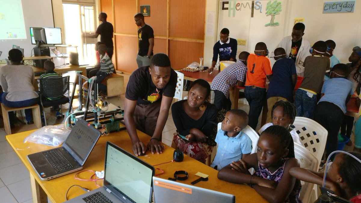 solomonking's tweet photo. Full house at the @FundiBots  #FundiWeek. Three days of fun and practical science exploration. Today until Saturday at Fundi Bots. Come through, say hello and don't forget to bring the kids! https://t.co/qK06LWdDw0