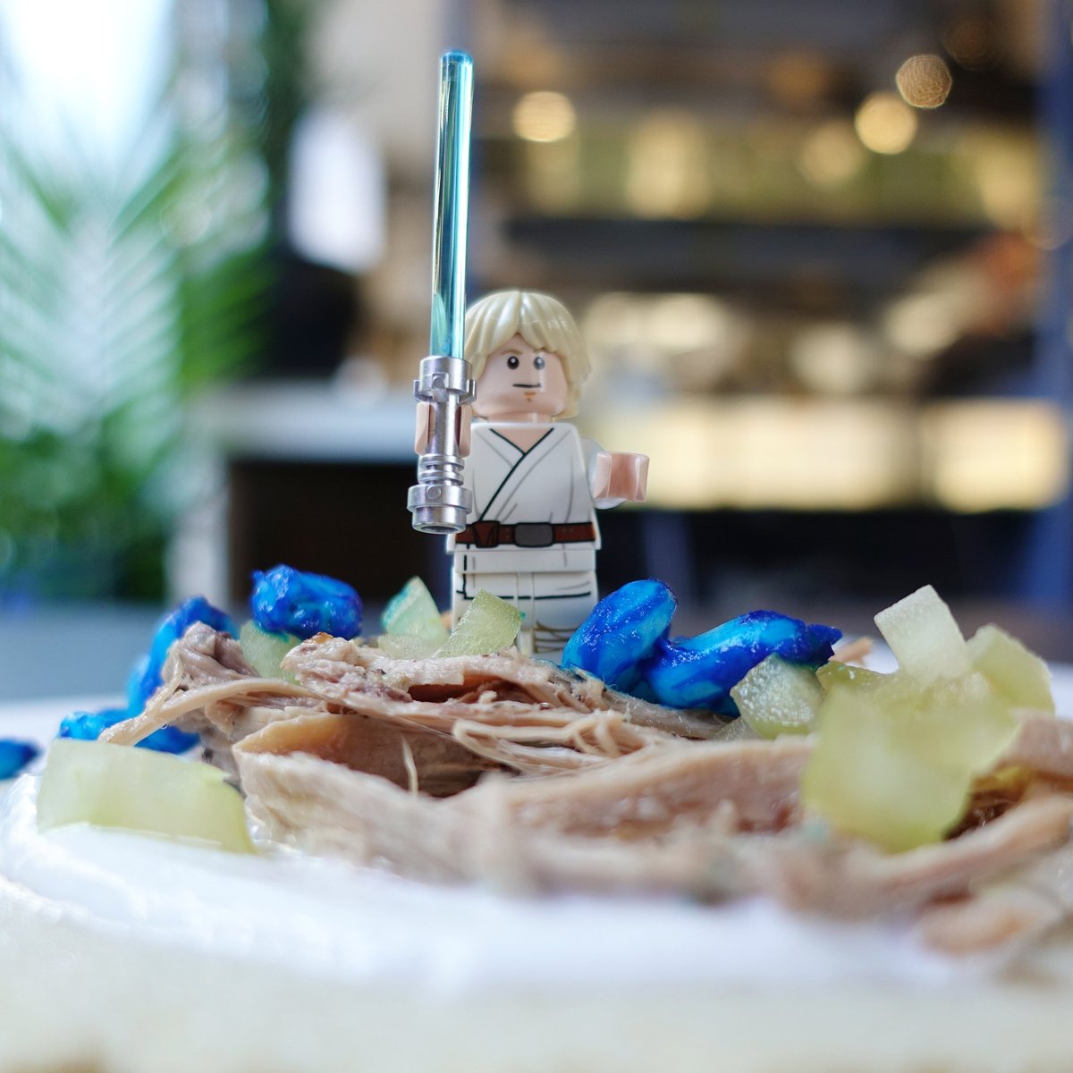 TheNighthawkVan's tweet photo. The Force is strong with these tacos 🤣

#thelastjedi is out today so we made tacos to celebrate .
.
.
#starwars #lego #tacohawk #food #ilovetacos #ilovesydney #eatsydney #foodtrucks #foodiesofinstagram #instafoodie #instafood #sydneyfood #sydneyfoodie #foodie https://t.co/jDLuSc2L49
