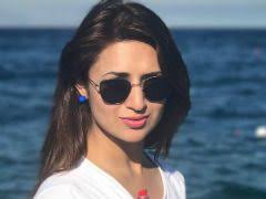 Happy Birthday my Beauty queen Divyanka tripathi from your loving biggest fans 