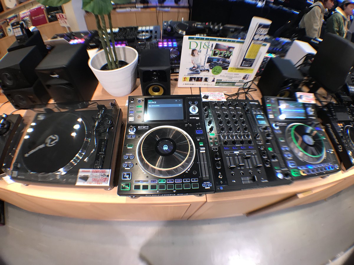 MIKIDZONE's tweet image. DENON DJ 、NUMARKコーナー😍

#denon #numark #mixdeckexpress #mcx8000 #sc5000prime #x1800prime #mc6000 #nv2 #tt250usb