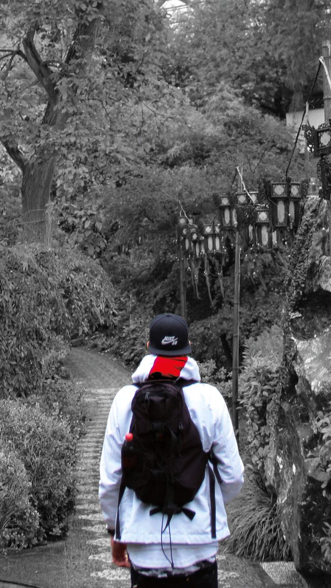 jorrevdv's tweet photo. little boy in a big world #menstyle #Mensfashion#menswear #streetfashion #StreetStyle#style #tommyhilfiger#tommydenim #menswear #pairidaiza #naturpark #Belgium #belgiumpark @Nike  @TommyHilfiger @menstylefashion @mensfashionmag @MenStylePower @Stylemen121 @menstyle https://t.co/e9gTGDcIZz