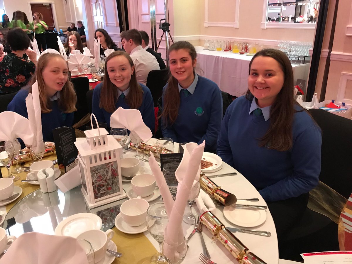 YsgolYstalyfera's tweet photo. Congratulations Ystalyfera young business dragons- fantastic presentation #YBD2017 https://t.co/8g8XRyFQdA