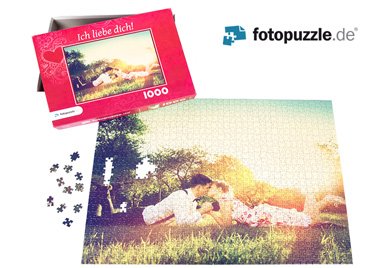 Dieses Weihnachten wird anders – vorausgesetzt ihr legt euren Liebsten ein Fotopuzzle unter den Tannenbaum. Knapp bei Kasse? Kein Problem, auf sechs glückliche Gewinner wartet jeweils ein 50 Euro Gutschein von fotopuzzle.de hinter Türchen 14: uni.de/adventskalender