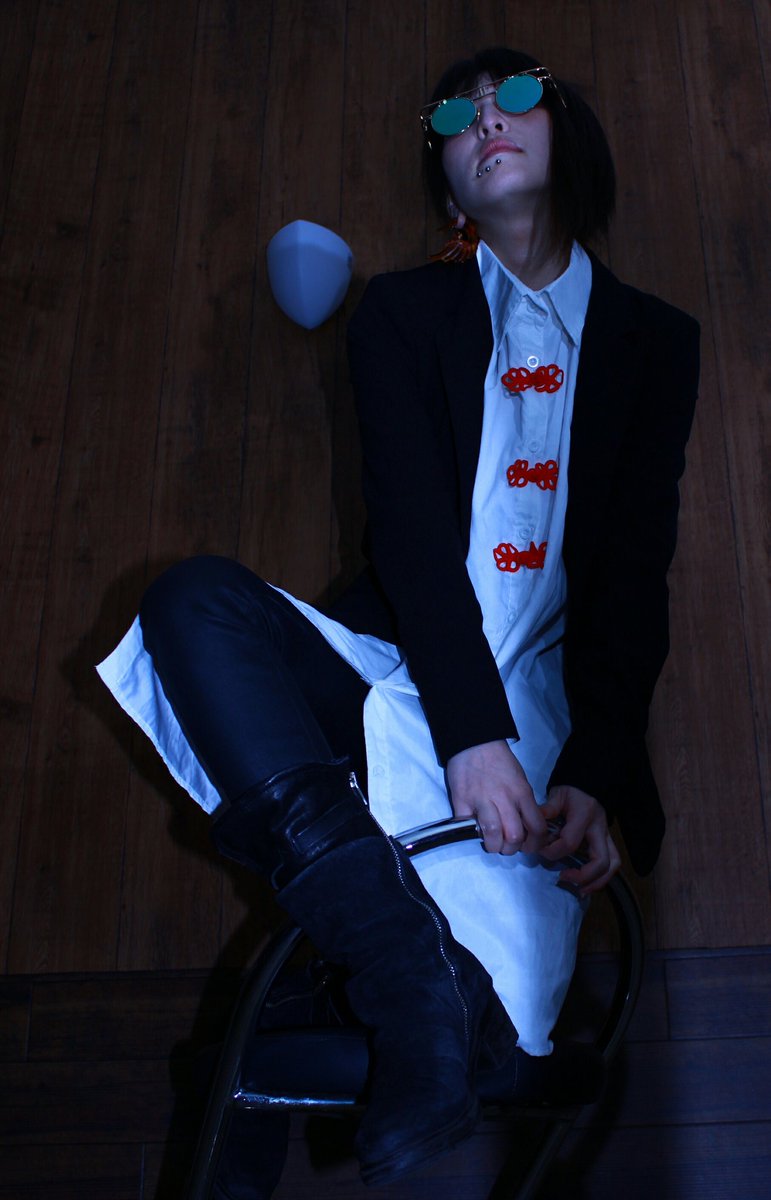 過酸化水素水 Twitterissa 服飾研究会 2巻で死ぬやつ Model 過酸化水素水 Camera Maa4169 さん ジャケット Forever21 シャツ Funky Fruit パンツ Uniqloさん ブーツ As98さん サングラス いつもの T Co P9gaq3o4nj