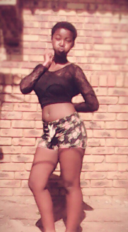 Thabile08932424's tweet photo. @Sexyafricans_za #TEE DIVA . hi I'm Thabile Mazibuko I live at Johannesburg in whitevill . I am a student at Liverpool secondary school in g 11. https://t.co/KMriUO7pNe